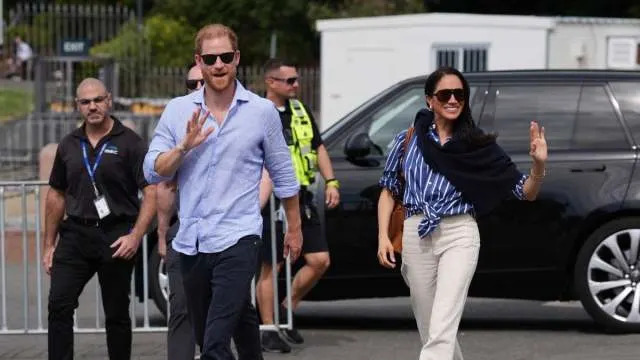 Meghan Markle y el príncipe Harry 'intentan chantajear' a la familia real: experto