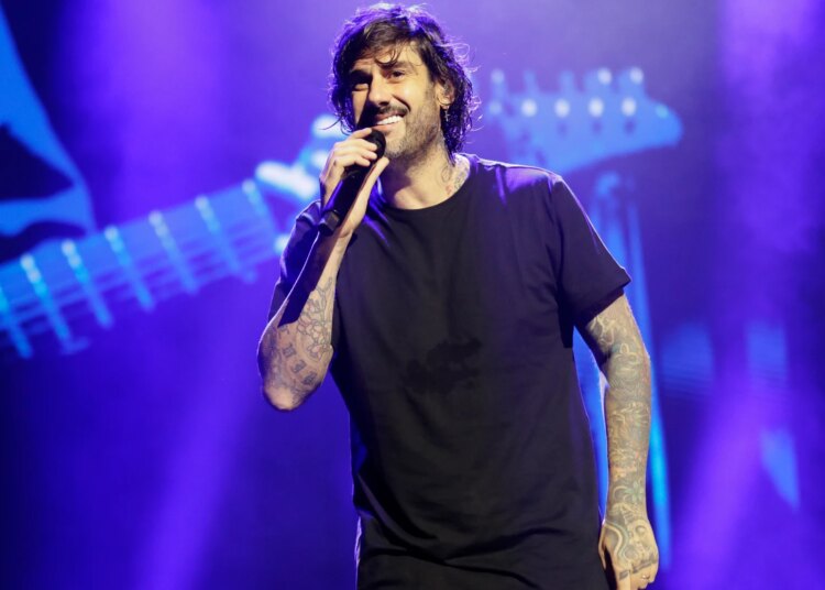 Melendi, se sincera con sus adicciones: "Una vez has visto la verdad, es muy complicado seguir creyéndote tus propias mentiras, y seguir justificándote"