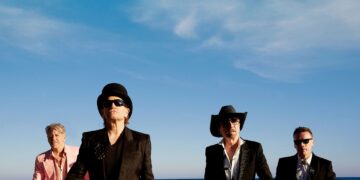 Mira a U2 estrellar el apartamento de una familia en un nuevo vídeo musical