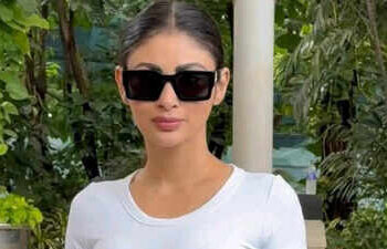 'Band karo': Mouni Roy se irrita visiblemente y grita a los intrusivos paparazzi tras una salida a un restaurante con Anusha Dandekar