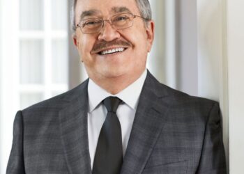 Pedro Sola admite su error y se disculpa tras comentario sobre envenenar perros