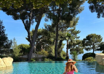 <i>Courtesy Kat Jamieson via CNN Newsource</i><br/>Kat Jamieson purchased this Missoni caftan at Château de la Messardière's on-site boutique. The next day