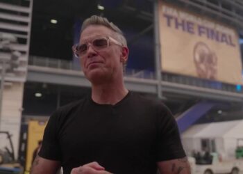 Robbie Williams y Laura Pausini destacan el poder de la música y el fútbol: "No hay un evento más grande que una final del Mundial"