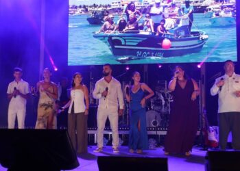 Gala de cantantes del municipio de Yaiza por las fiestas del Carmen en Playa Blanca