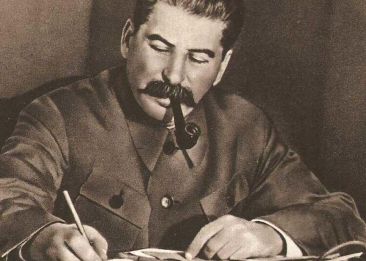Stalin, cantantes ciegos y el fracaso como compañero de viaje