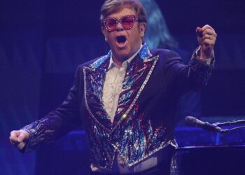 Un holograma permitirá a Elton John, de 79 años, seguir dando conciertos después de su muerte