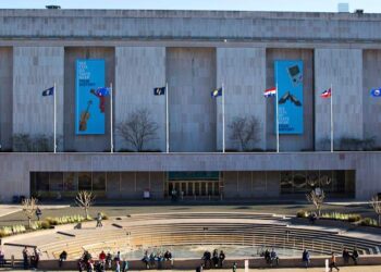 Un informe de la Casa Blanca califica a los dirigentes del Smithsonian de activistas radicales en los que no se puede confiar