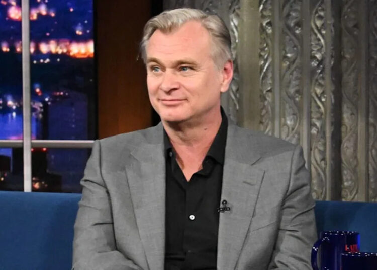 Christopher Nolan en The Late Show con Stephen Colbert. .