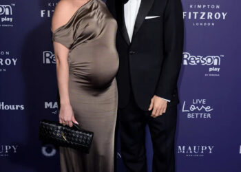 Helene Spilling y Martin Ødegaard asisten a la Gala Global Gift 2024 en Londres en el Hotel Kimpton Fitzroy. (Foto de Karwai Tang/WireImage)